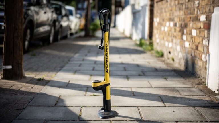 Is Topeak Joeblow Sport Iii Floor Pump Worth It?
