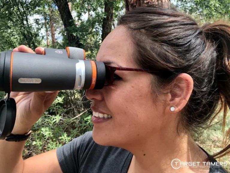 can you wear glasses while using binoculars