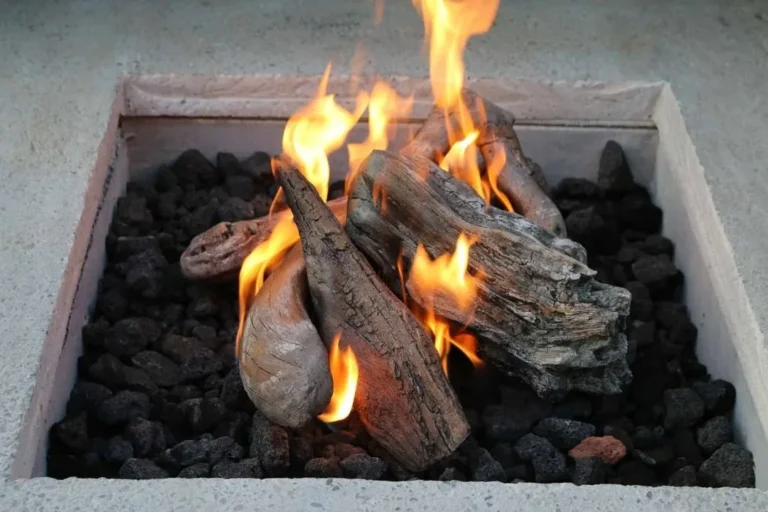 how long does wood burn in a fire pit