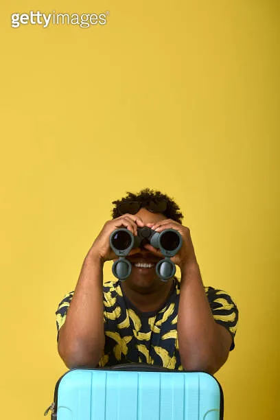 how to use binoculars